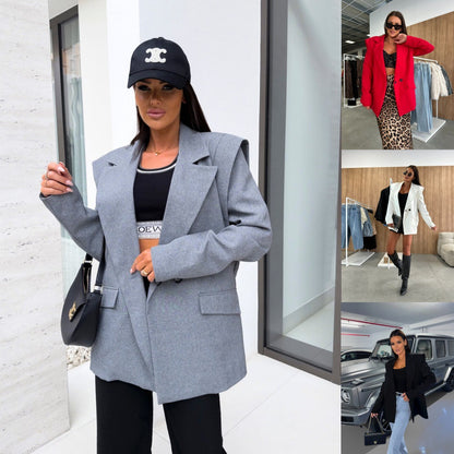 Oversized Blazer with Structured Shoulders and Lapel