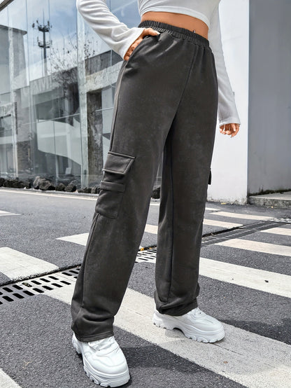 Loose Straight-Leg Sweatpants with Elastic Waist and Cargo Pockets