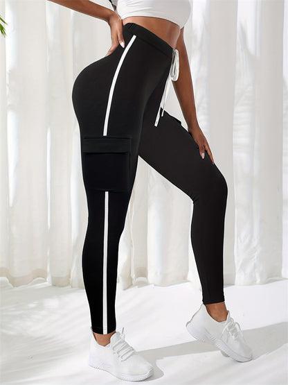 High-Waist Leggings with Side Stripes and Cargo Pockets