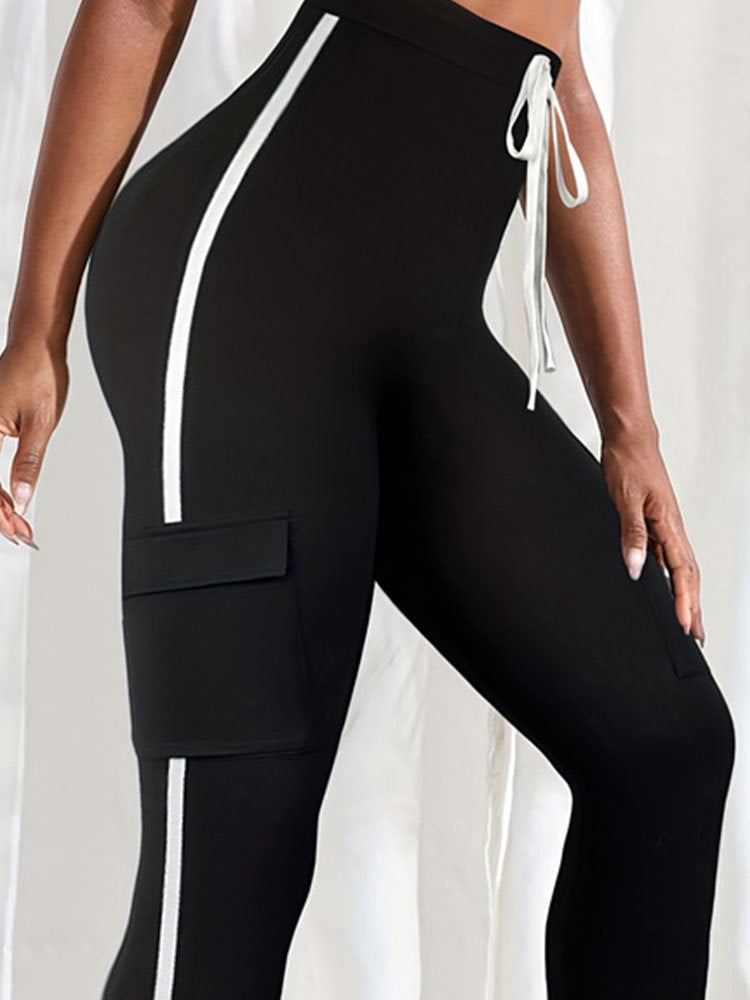 High-Waist Leggings with Side Stripes and Cargo Pockets