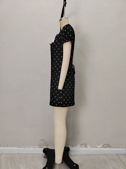 Polka Dot A-Line Dress with Contrast Collar and Puff Sleeves