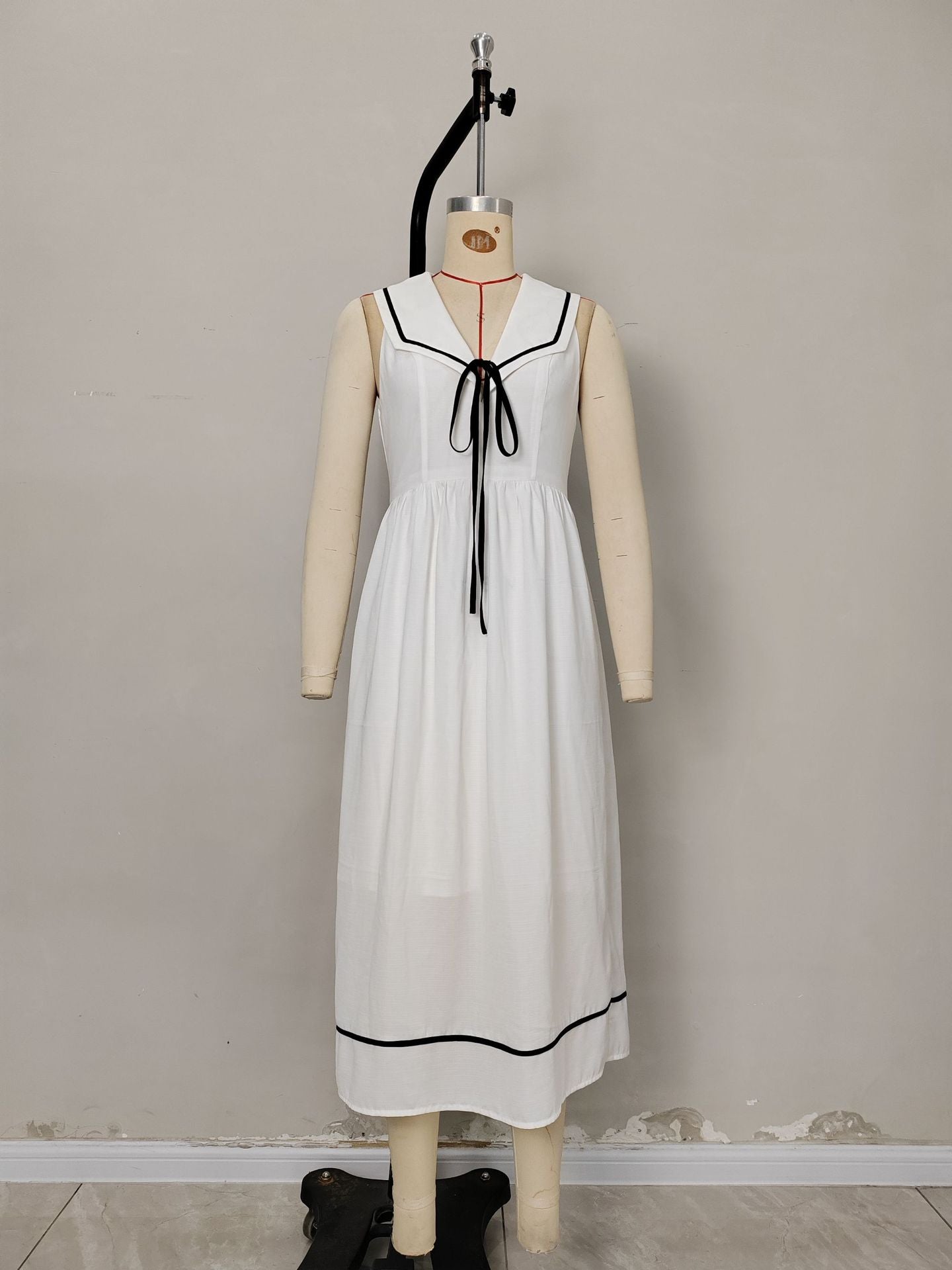 Sleeveless A-Line Midi Dress with Navy Collar