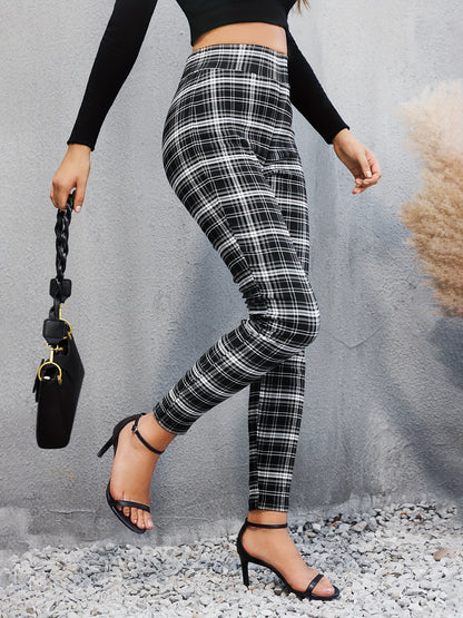 Black and White Checkered High-Waist Slim-Fit Pants
