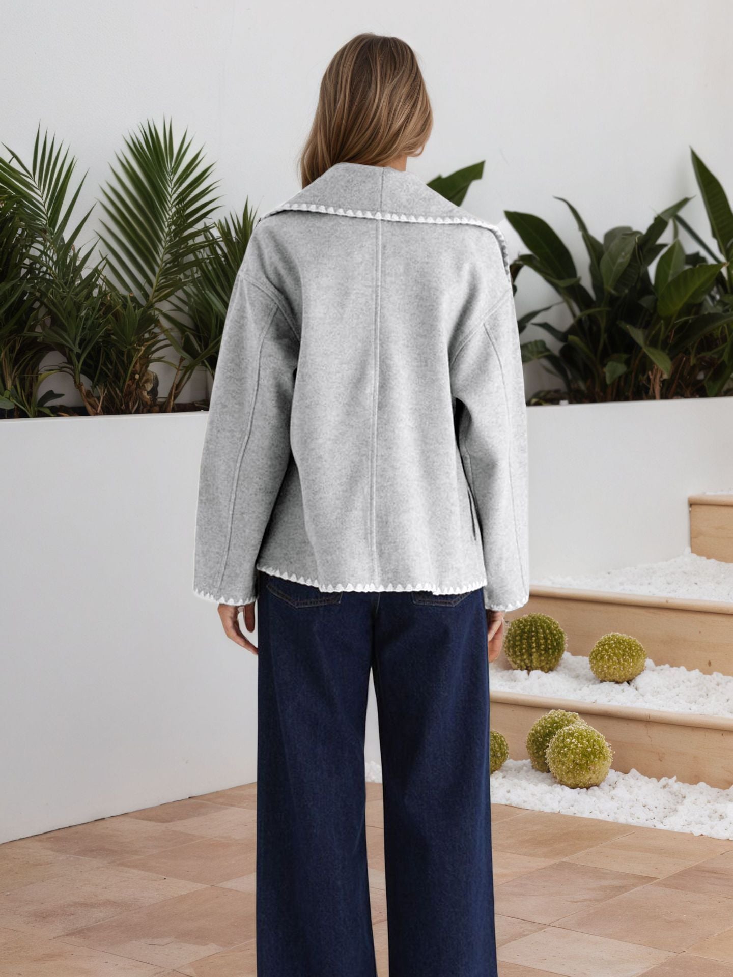 Light Gray Short Jacket with Wide Lapel and Scalloped Trim
