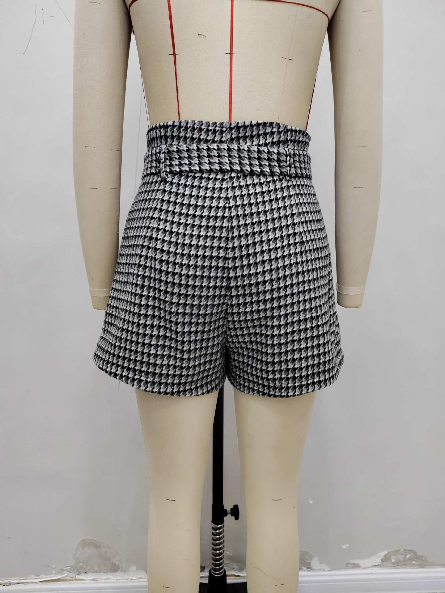 Houndstooth Pleated Shorts with High Waist and Belt