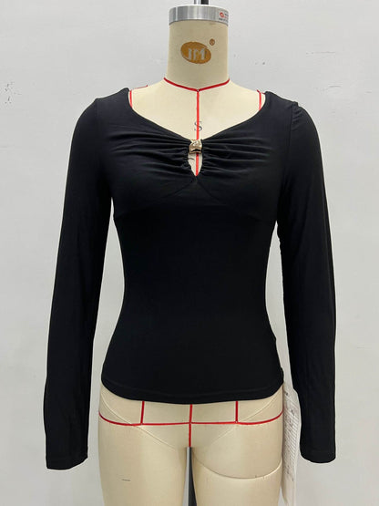 Fitted Long-Sleeve Knit Top with V-Neck and Ring Detail