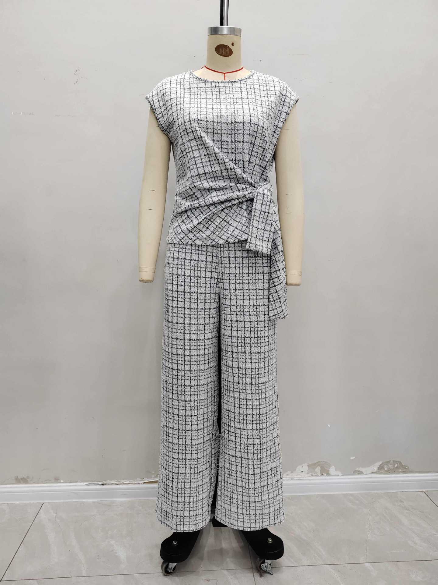 Plaid Two-Piece Set with Tie-Waist and Wide-Leg Trousers