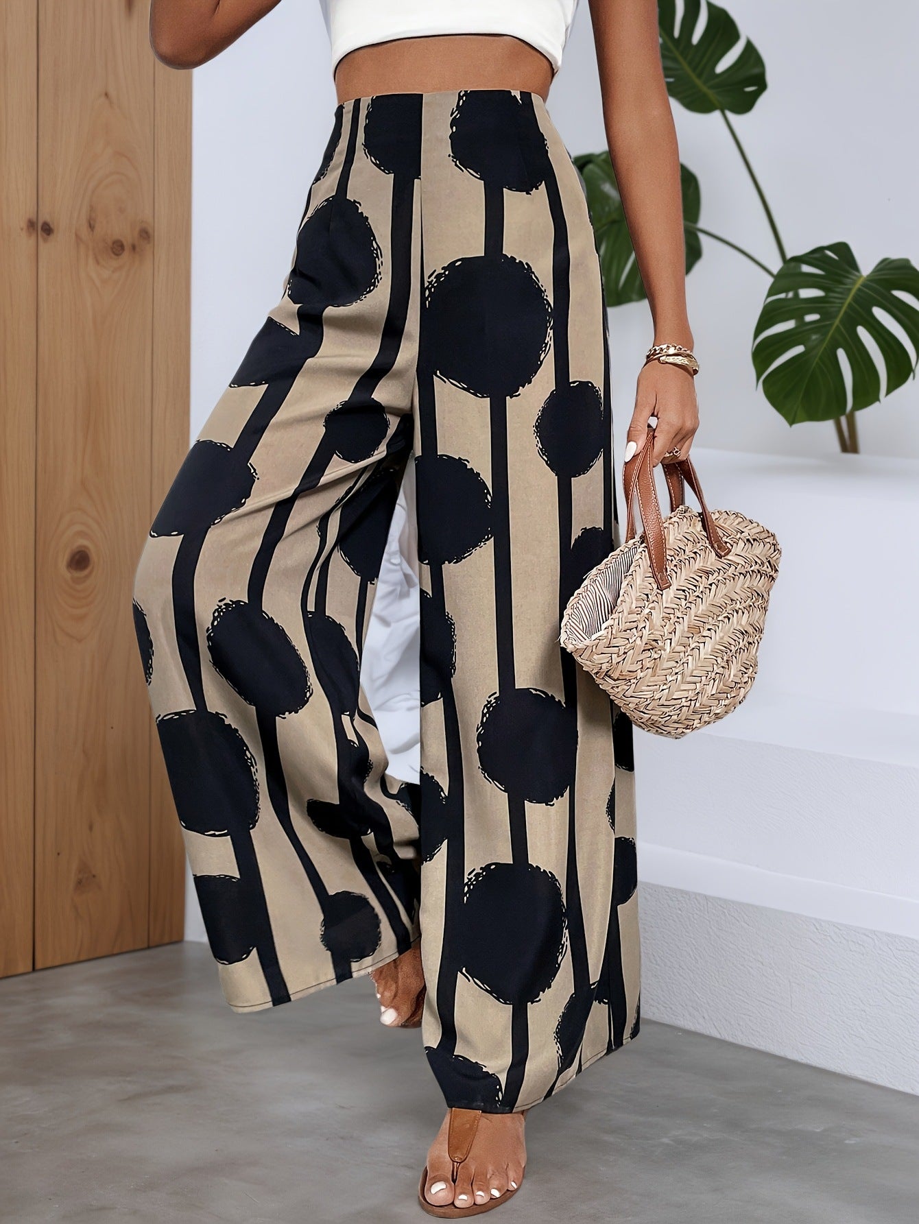 High-Waist Wide-Leg Pants in Circle and Stripe Print