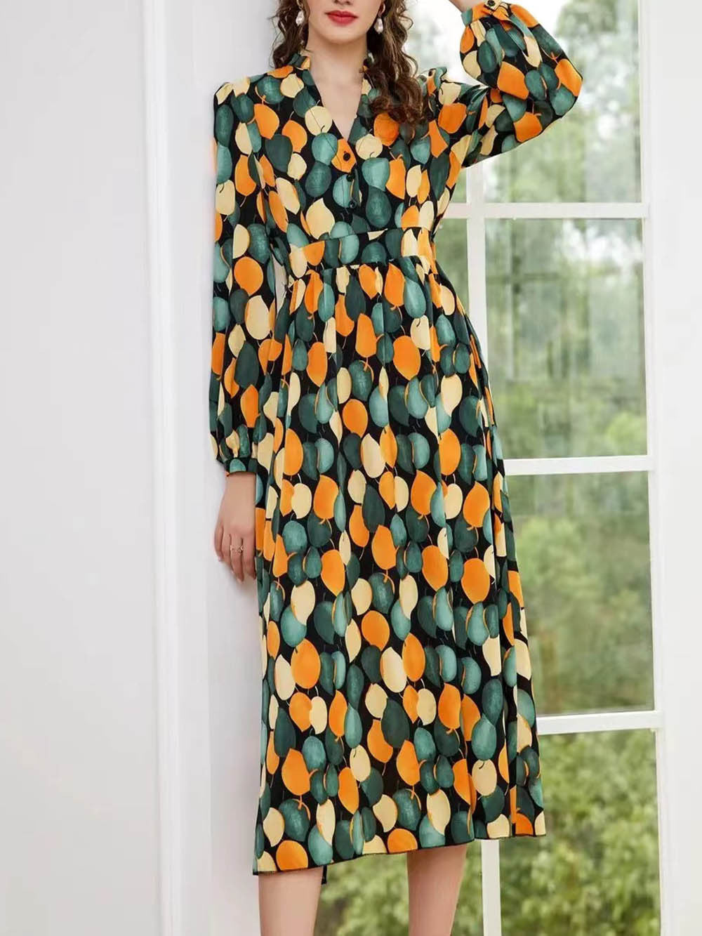 Leaf Print A-Line Midi Dress with V-Neck and Long Sleeves