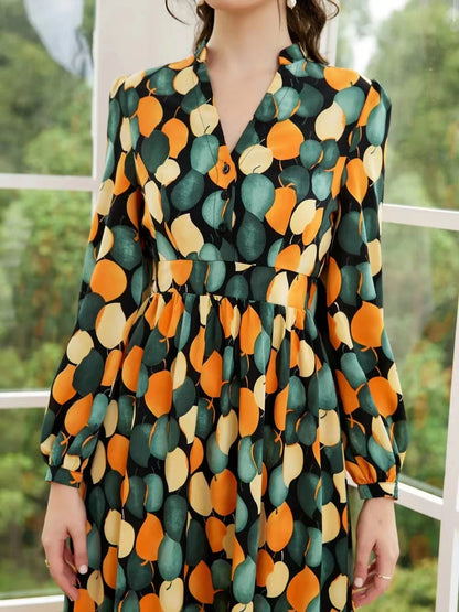Leaf Print A-Line Midi Dress with V-Neck and Long Sleeves