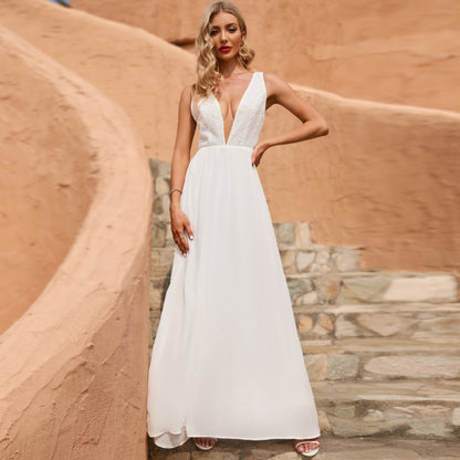 Flowy Maxi Dress with Deep V-Neck and Lace Bodice