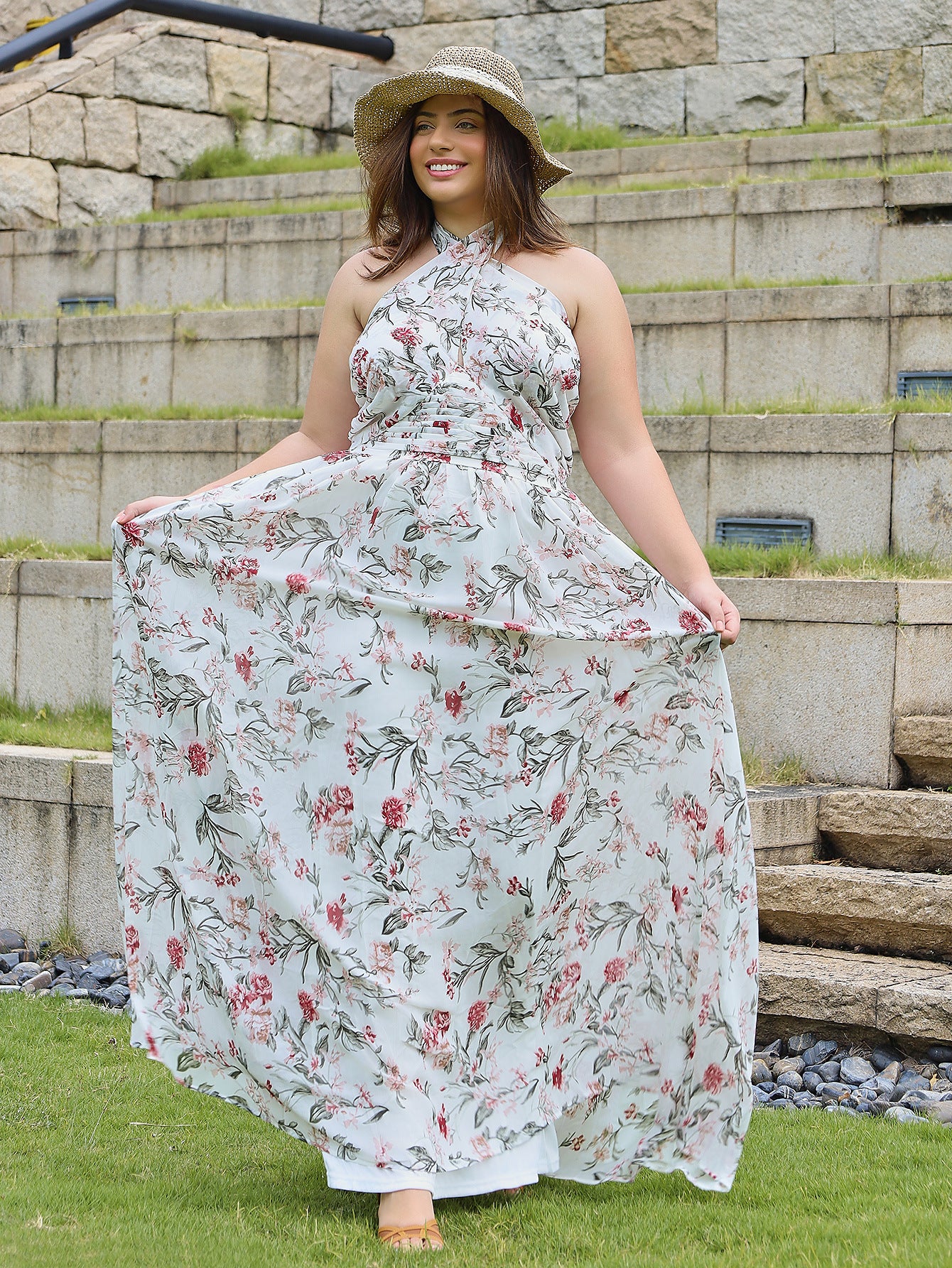 Floral Print A-Line Maxi Dress with Halter Neck and Backless