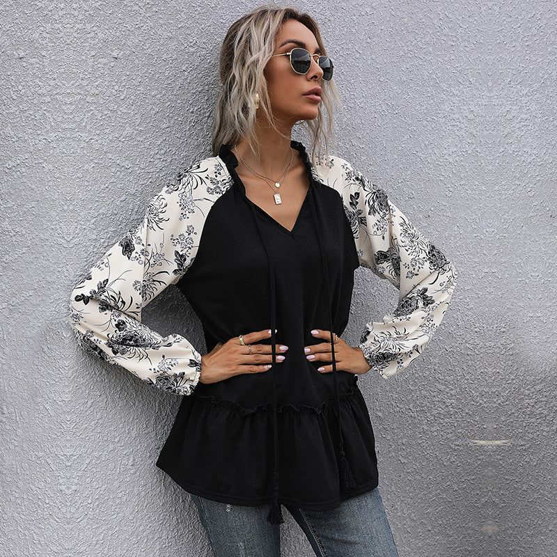 Loose Floral Raglan Tunic with Tassel V-Neck and Ruffled Hem