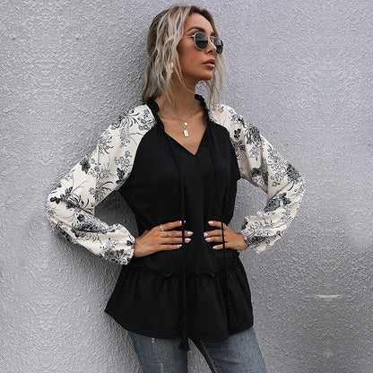Loose Floral Raglan Tunic with Tassel V-Neck and Ruffled Hem