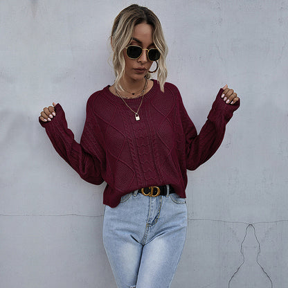 Cable Knit Pullover Sweater with Crewneck and Long Sleeves