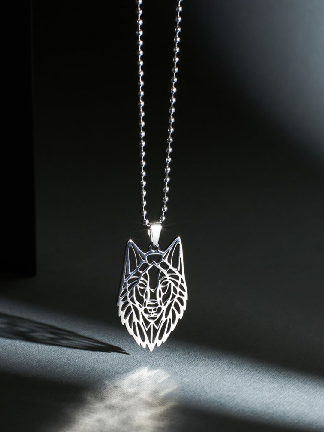 SALTY Men Stainless Steel Animal Shaped Pendant with Chain