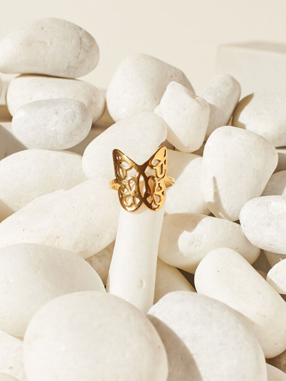 SALTY Women Nostalgic Union Finger Ring