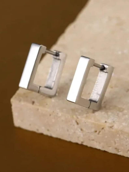 SALTY Men Contemporary Studs Earrings
