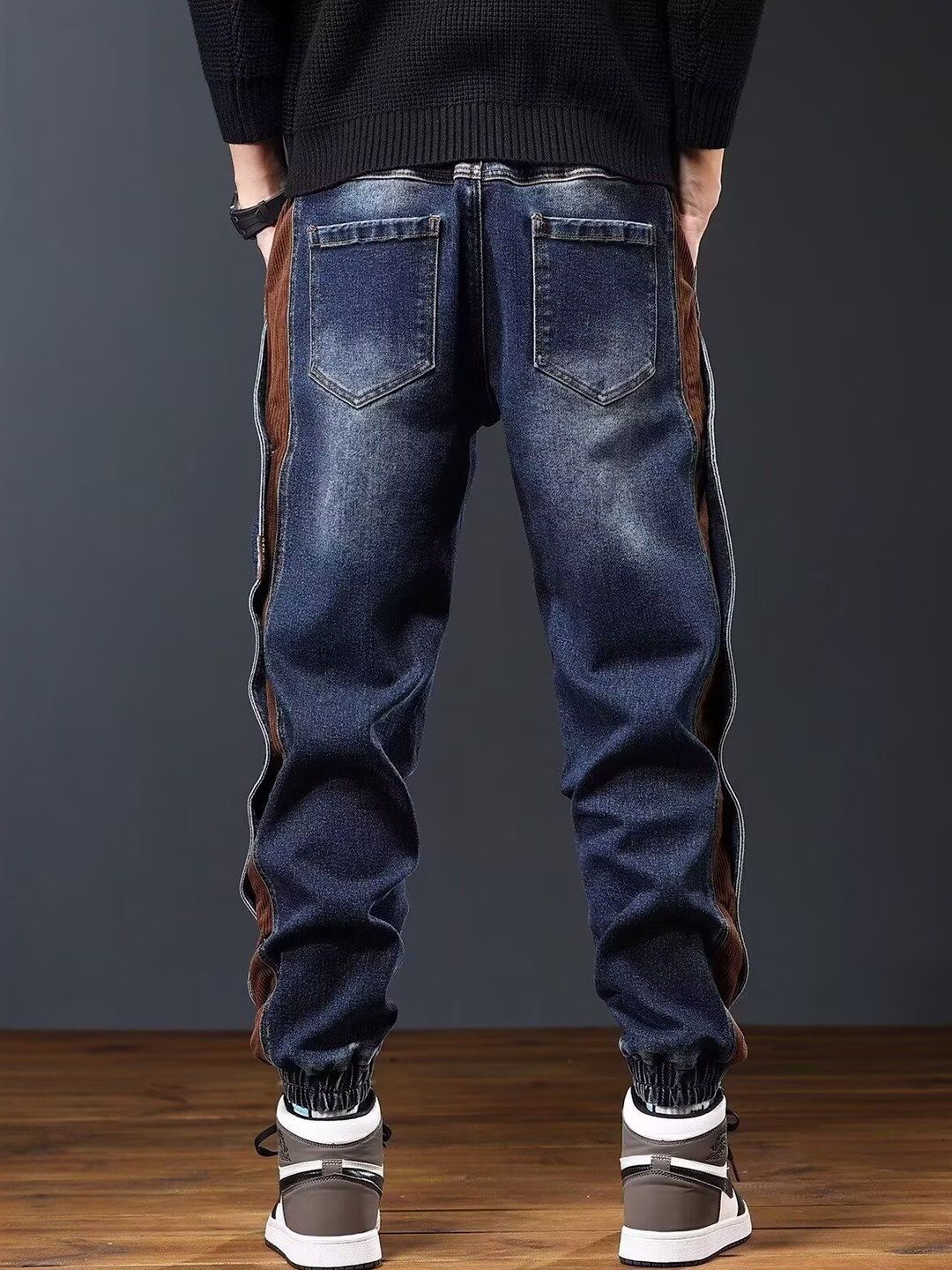 Men Jogger Mid-Rise Heavy Fade Jeans