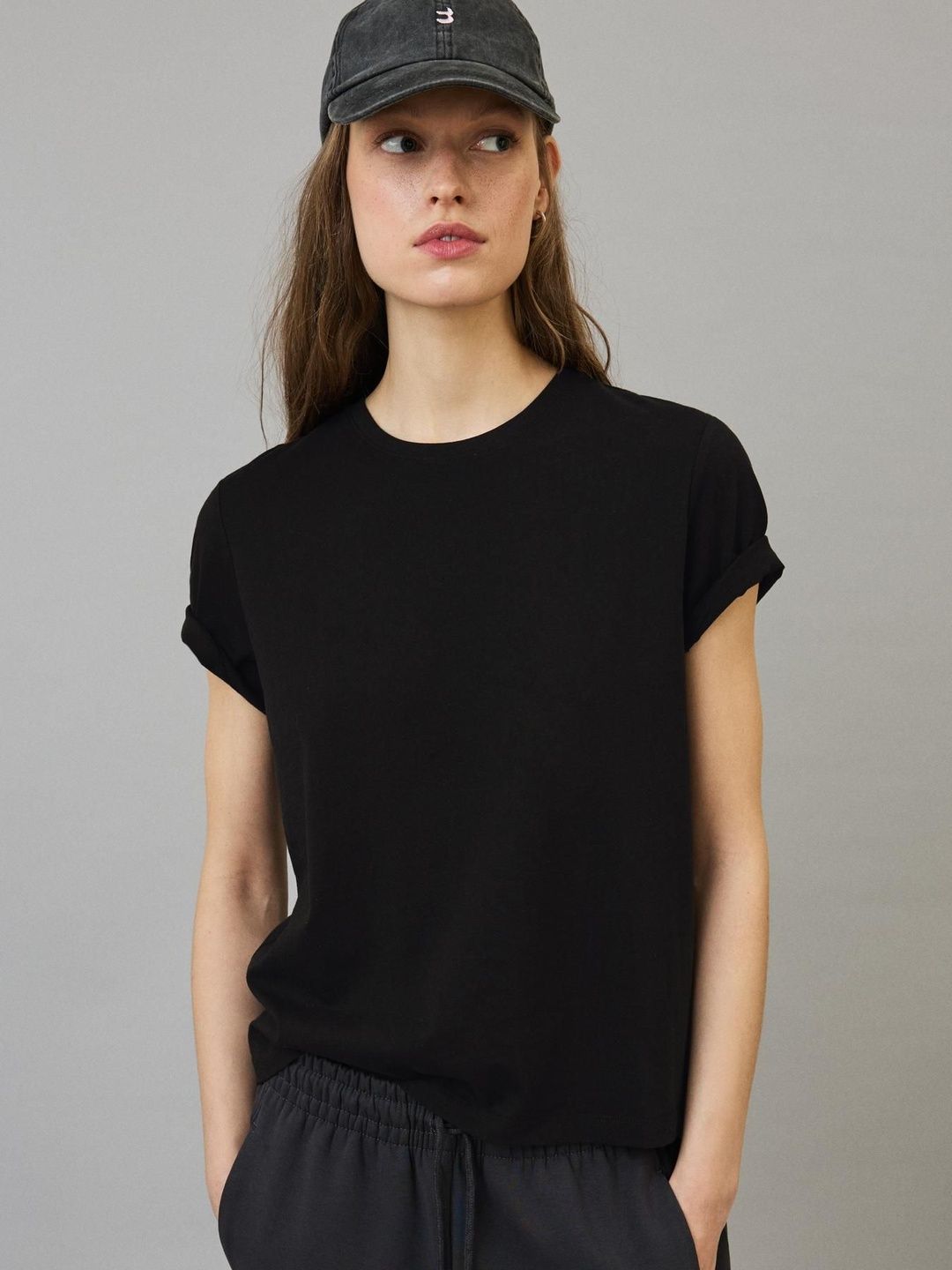 Basic short sleeve T-shirt