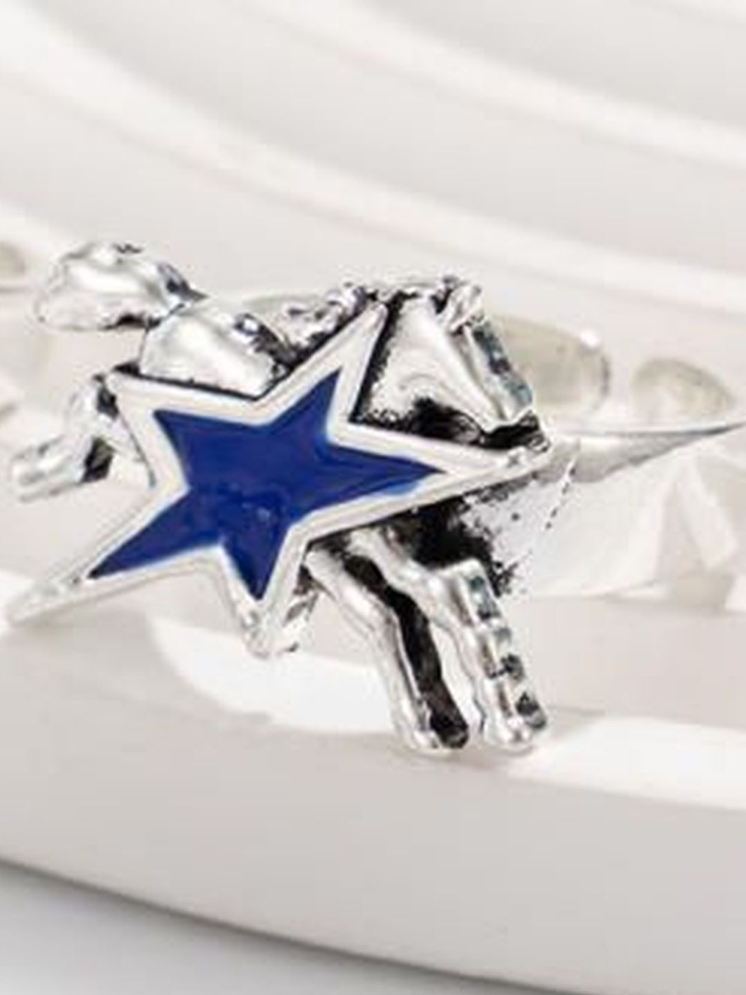 Silver-Plated Finger Ring