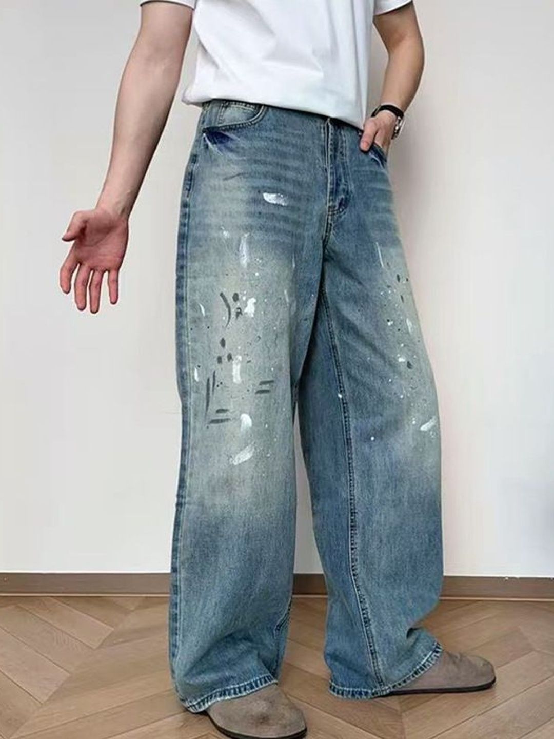 Men Wide Leg Mid-Rise Light Fade Jeans
