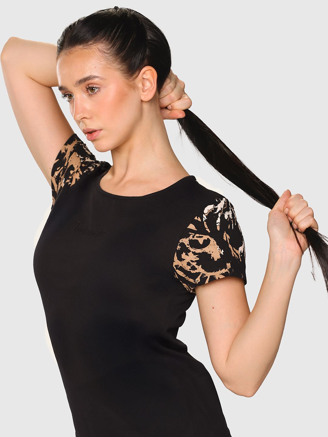 Women Abstract Printed Round Neck T-shirt