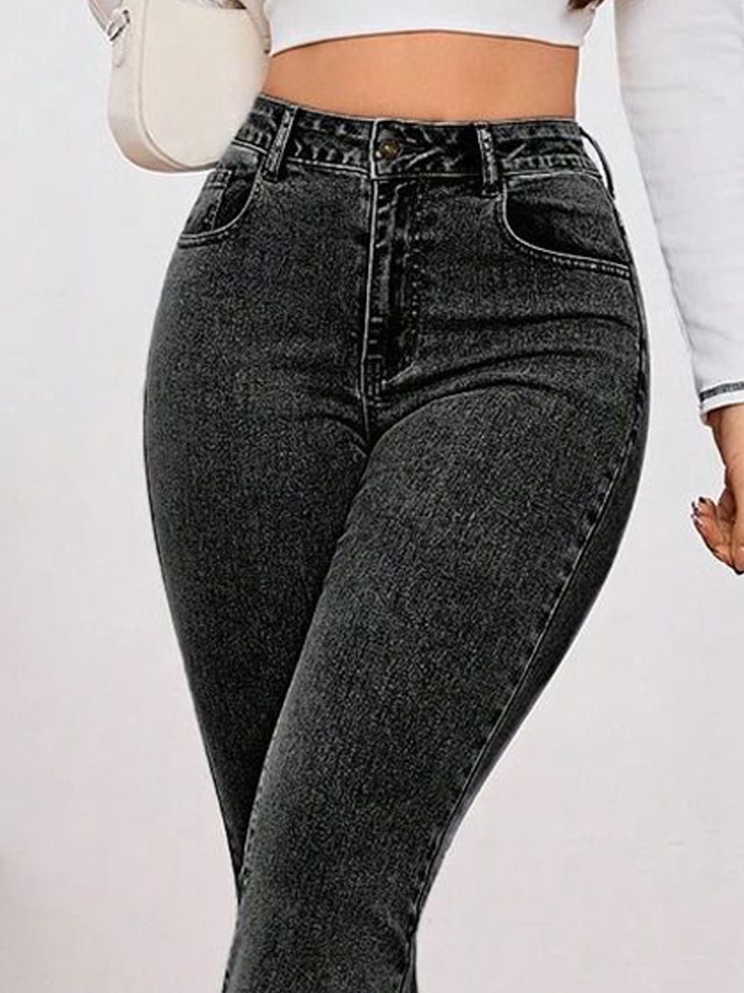 Women Bootilicious Bootcut Mid-Rise Stretchable Jeans