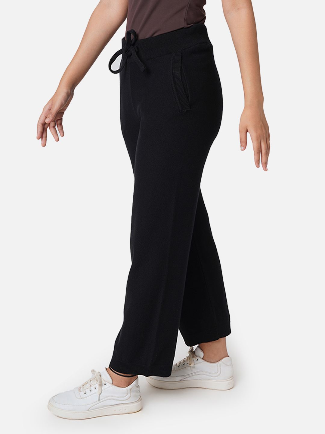 Women Black Regular Cotton Mid Rise Pants with Two Pockets