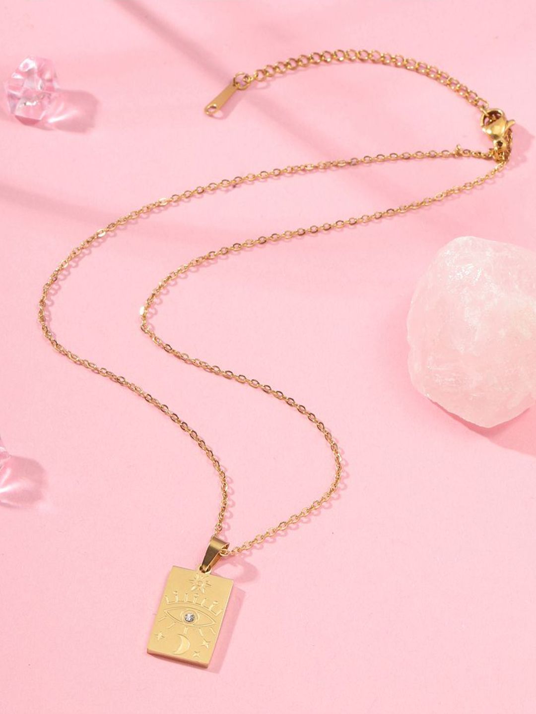 SALTY Pendant With Chain