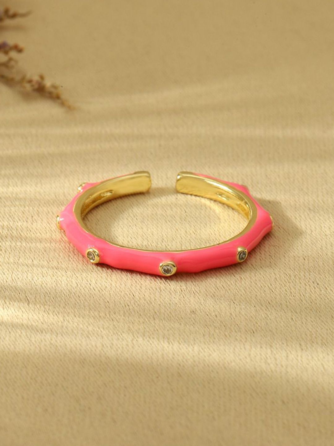 SALTY Adjustable Finger Ring