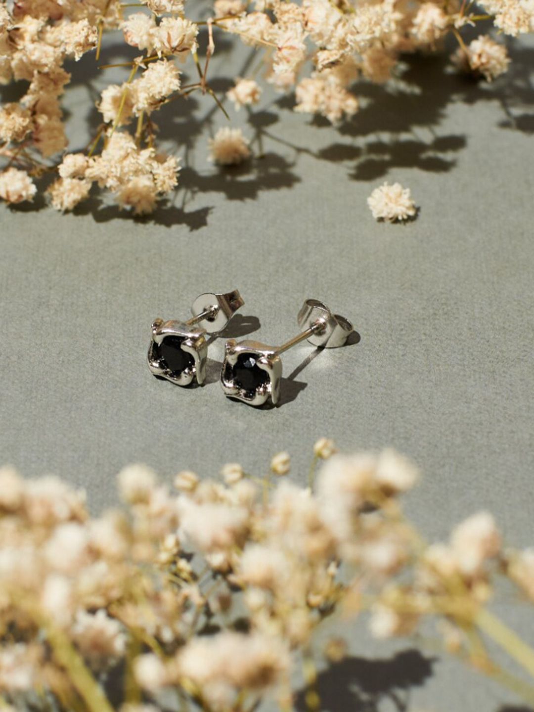 SALTY Men Silver-Plated Contemporary Studs Earrings