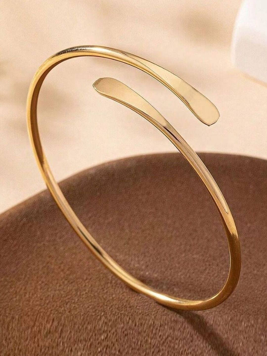 Women Gold-Plated Kada Bracelet