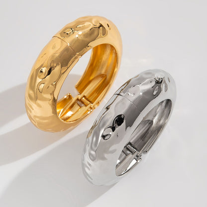 Women Gold-Plated Kada Bracelet