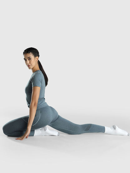 Women Solid Ankle Length Gym Tights