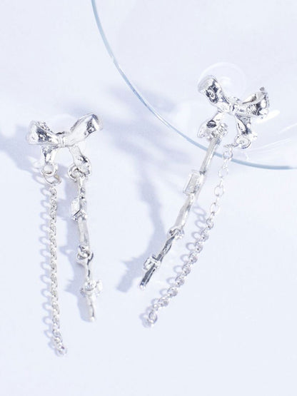 SALTY Contemporary Studs Earrings