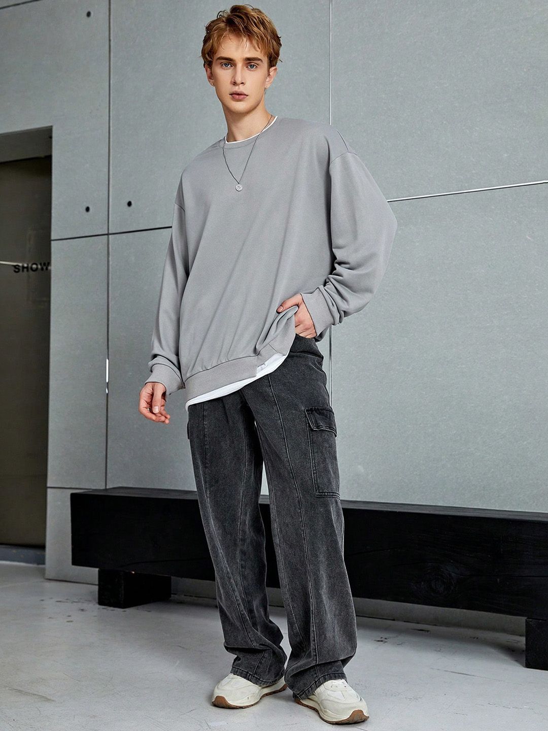 Men Low-Rise Stretchable Cargo  Jeans