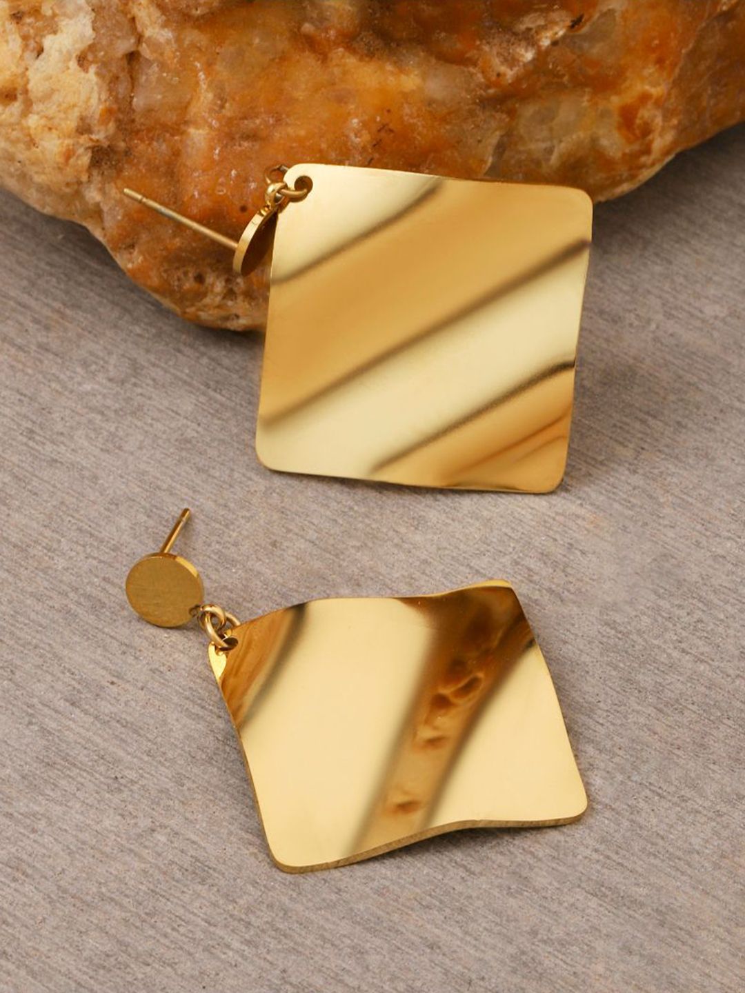 SALTY Diamond Shaped Drop Earrings