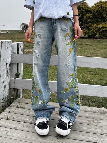 Men Straight Fit Mid-Rise  Distressed Light Fade Embroidered Jeans