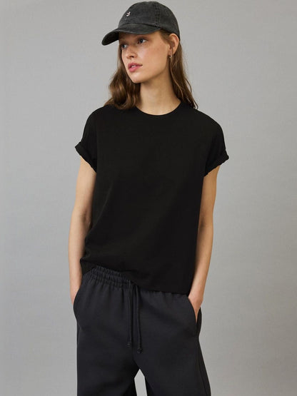 Basic short sleeve T-shirt