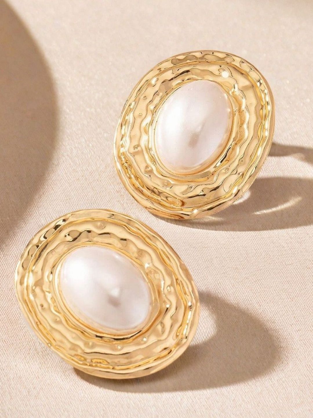 Circular Studs Earrings
