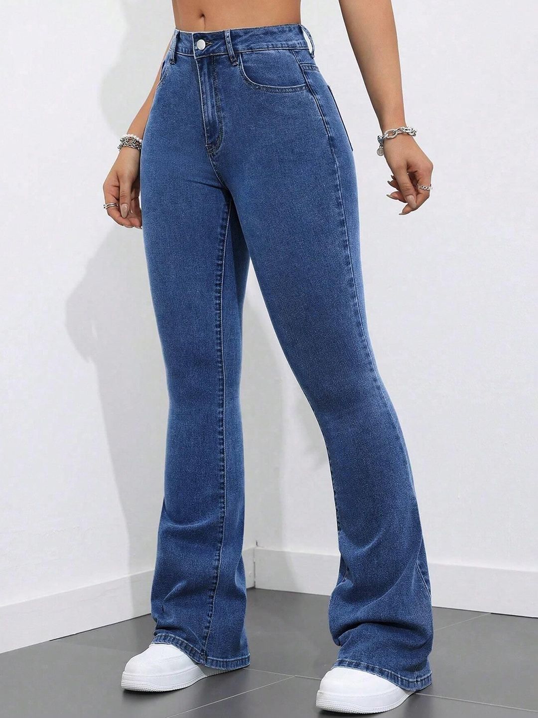 Women Bootcut High-Rise Stretchable Jeans