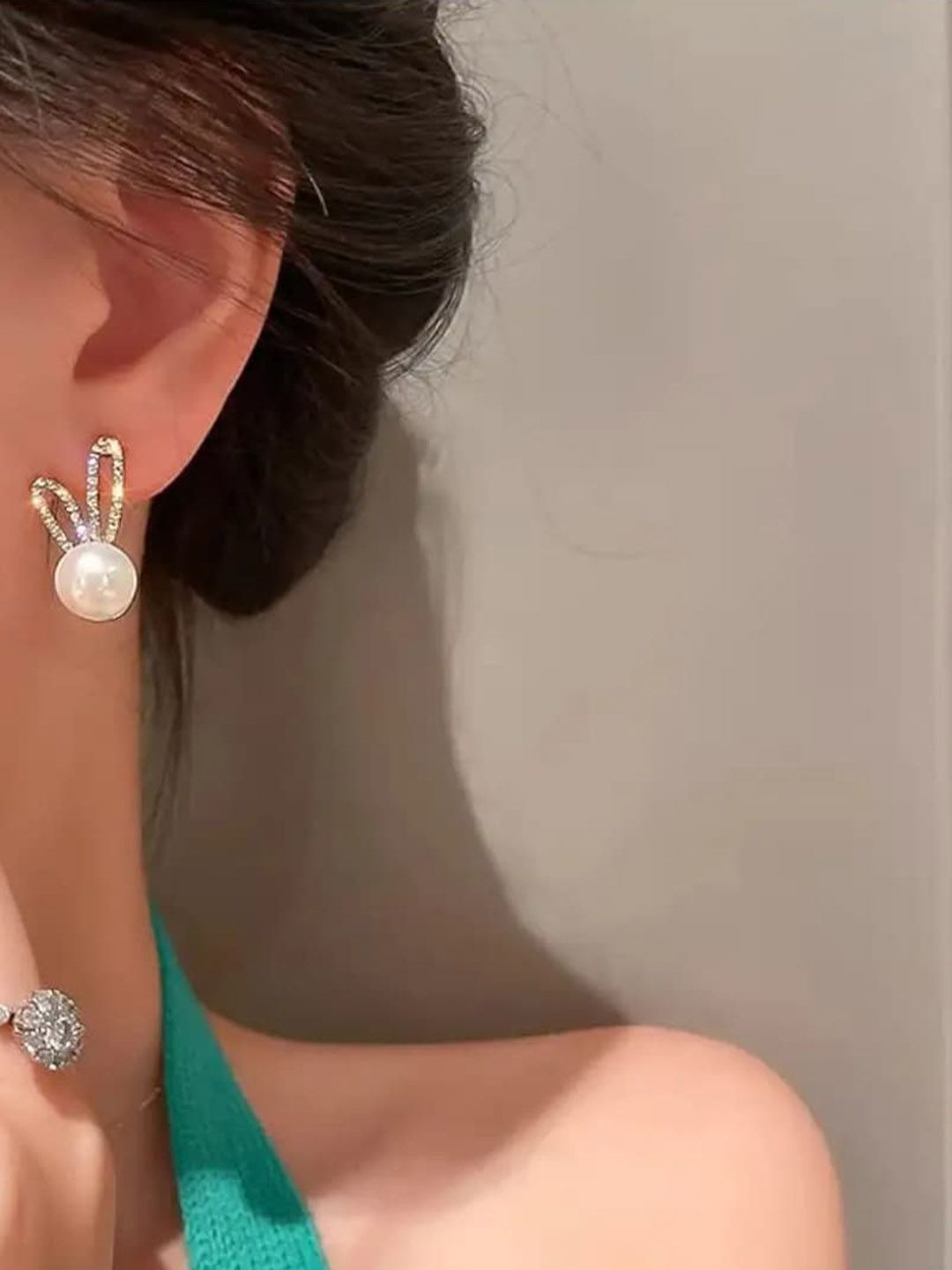 SALTY Women FairyFrost Pearl Earrings