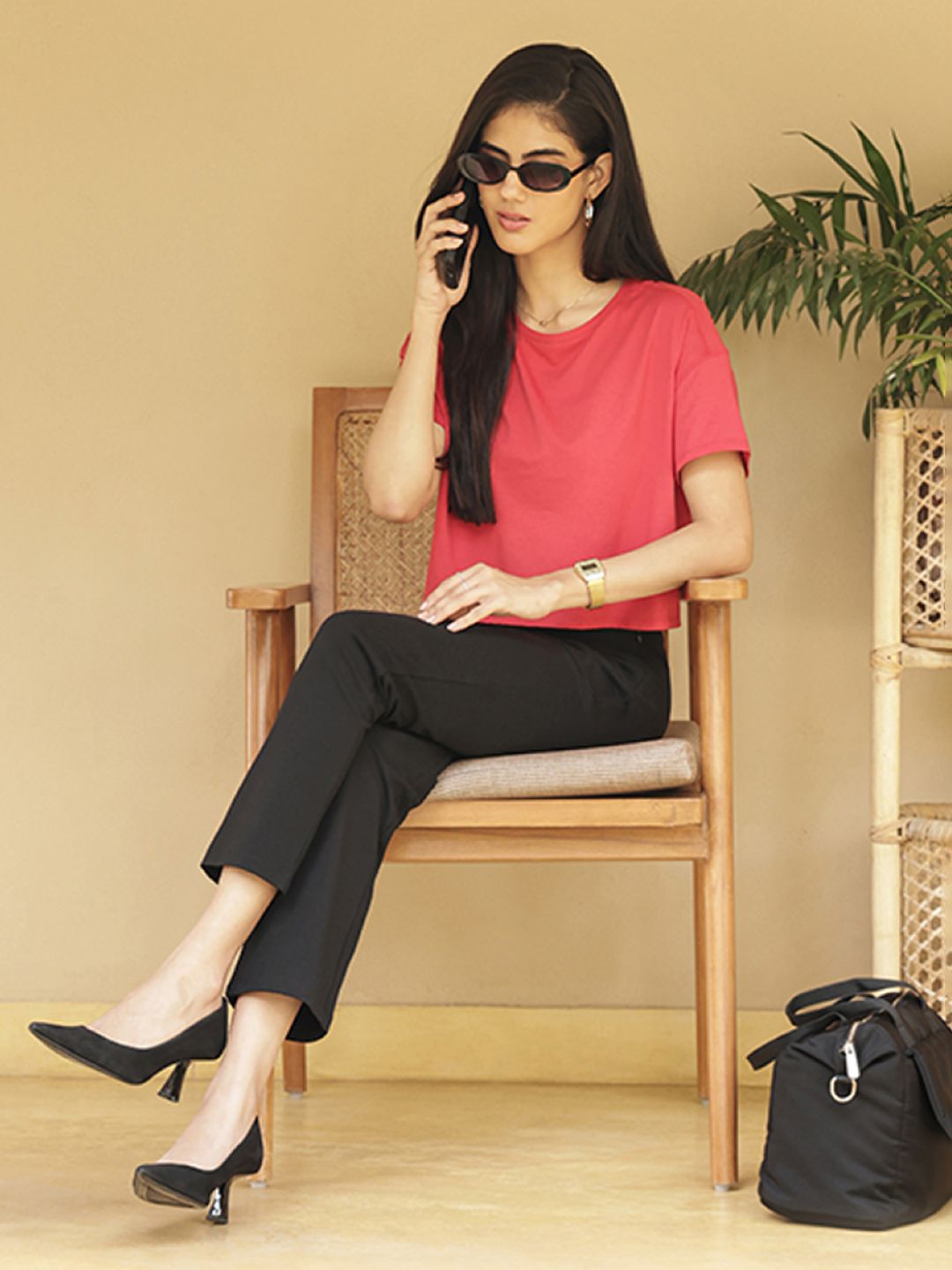 Women Relaxed Straight Leg Straight Fit High-Rise Wrinkle Free Trousers