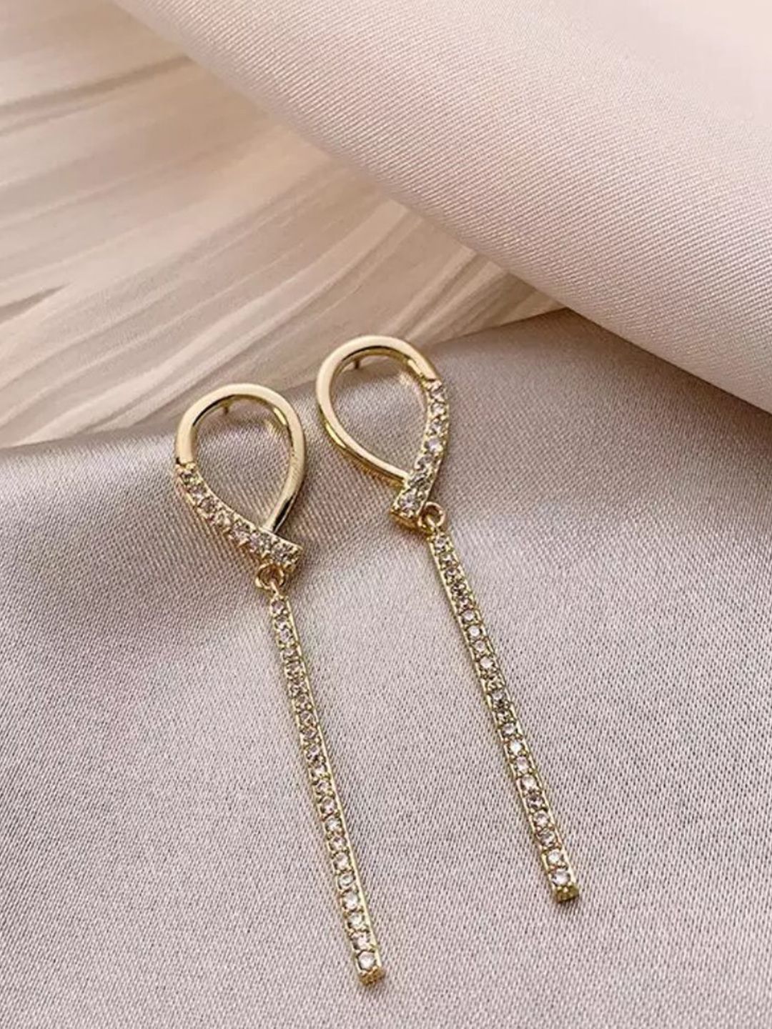 SALTY  Waterdrop Shape Studs Earrings
