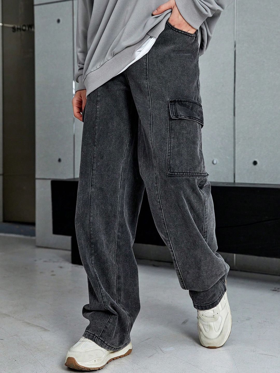 Men Low-Rise Stretchable Cargo  Jeans