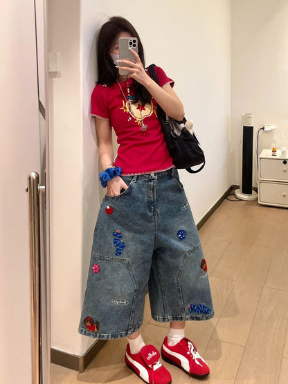 Women Regular Fit Mid-Rise Light Fade Embroidered Cropped Jeans