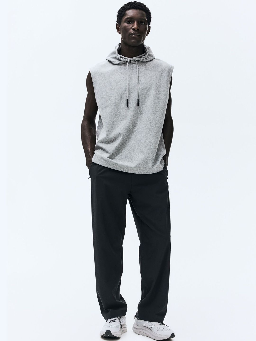 Regular Fit Sleeveless Sports Hoodie with DryMove