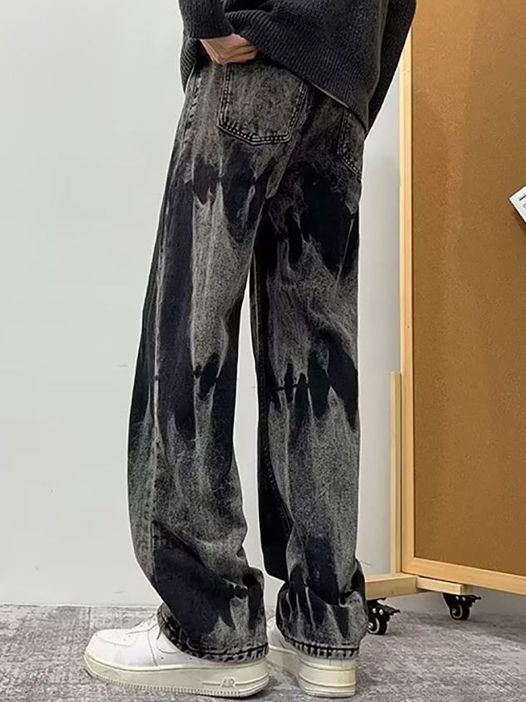 Men Wide Leg Mid-Rise Jeans