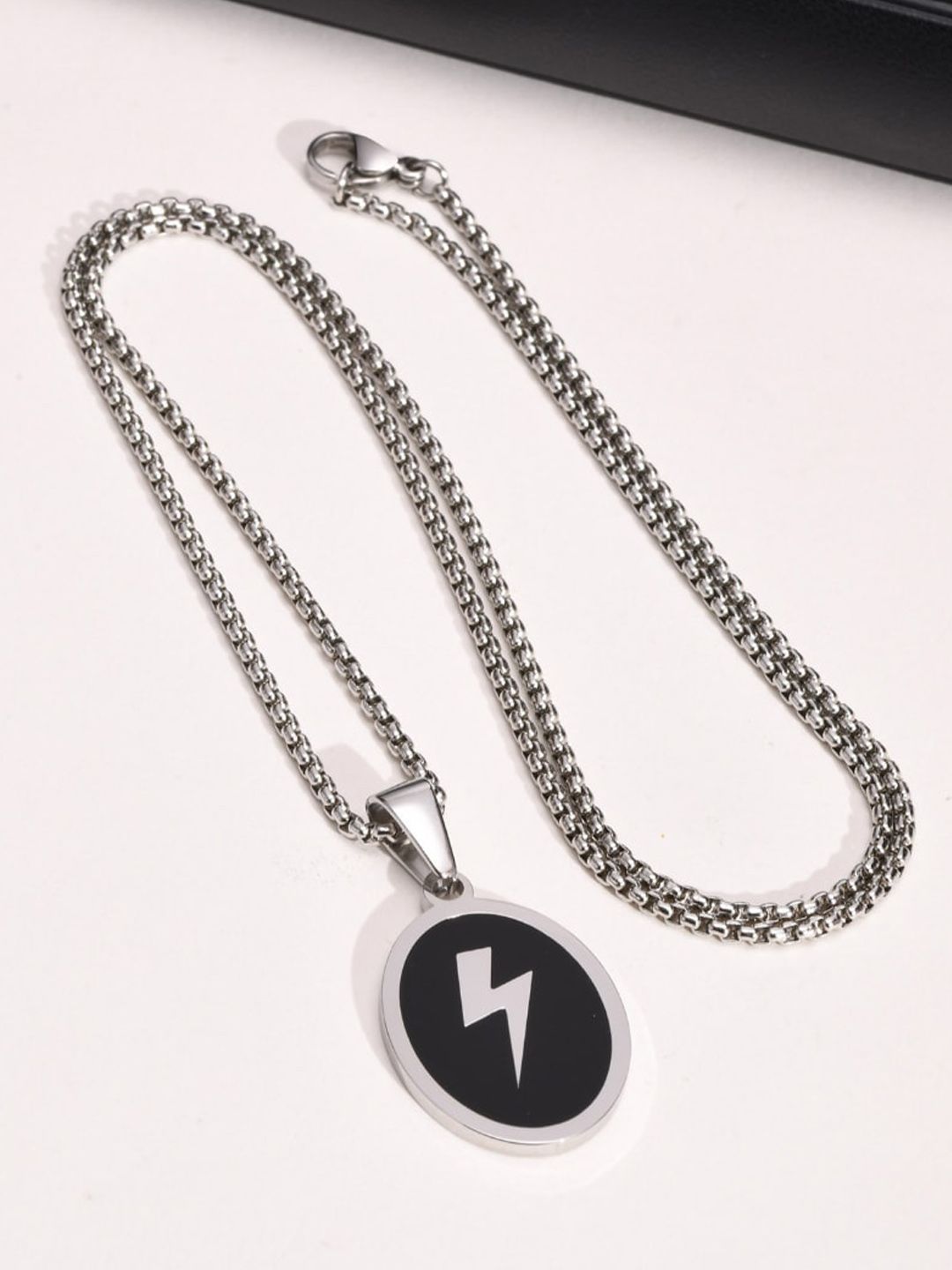 SALTY Silver-Plated Oval Pendant With Chain